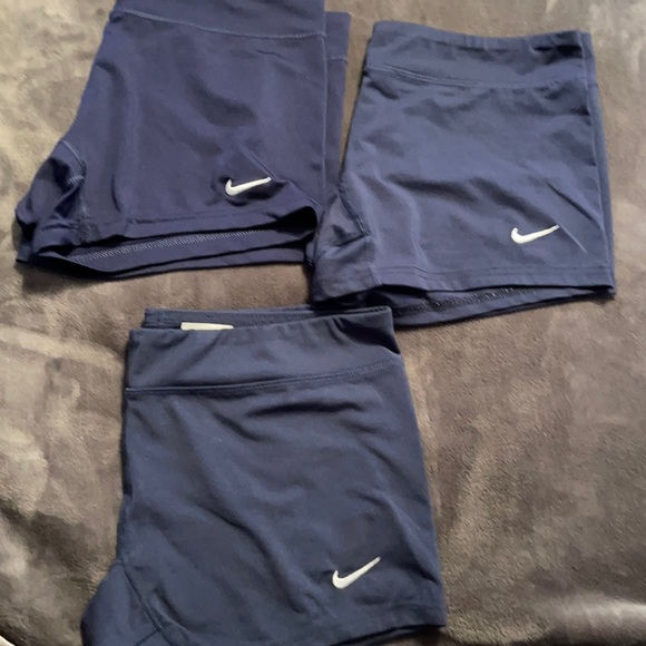 تواصل اجتماعي حمض متهور nike navy 
